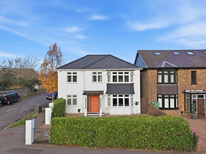 5 Bedroom Detached House For Sale In Lambourne Road, Chigwell, IG7