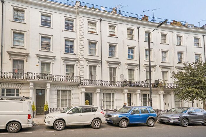 1 Bedroom Flat For Sale In Gloucester Terrace, London, W2