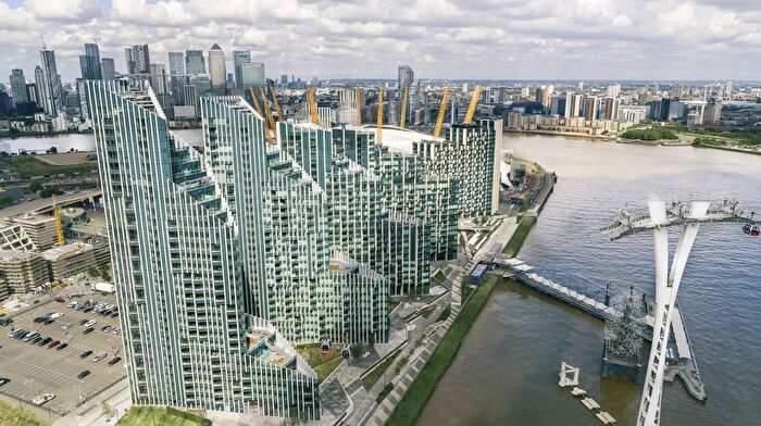 3 Bedroom Flat For Sale In Greenwich Pensinsula, Greenwich, London, SE10