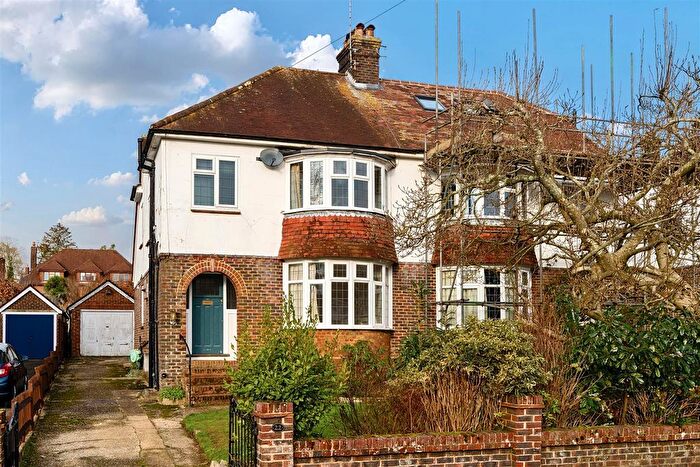 3 Bedroom Semi-Detached House To Rent In Woodbury Avenue, Petersfield, GU32
