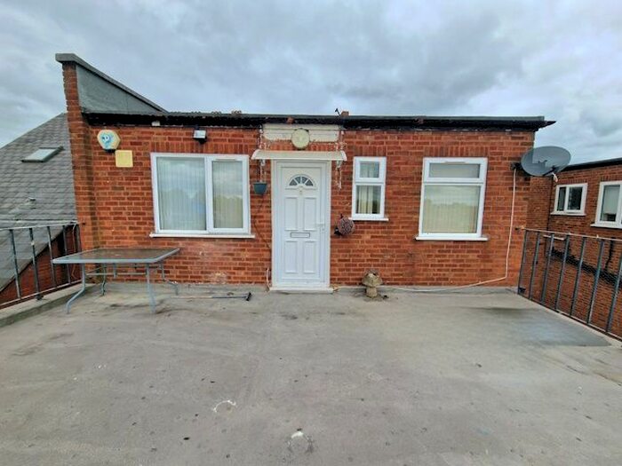 2 Bedroom Flat To Rent In High Street, Birmingham, B23