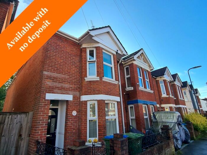 3 Bedroom End Of Terrace House To Rent In Malmesbury Road, Southampton, SO15