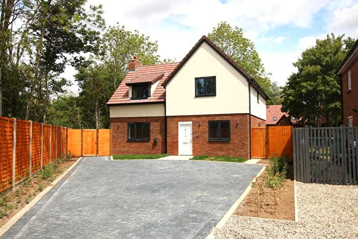 3 Bedroom Detached House For Sale In Ongar Road, Dunmow, CM6