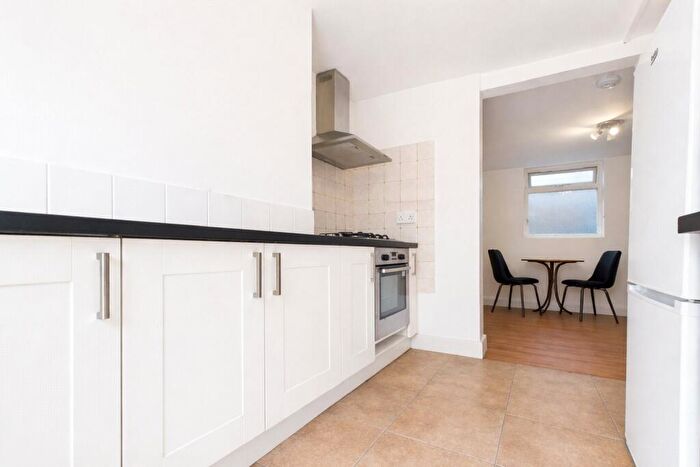 4 Bedroom Terraced House To Rent In St Martins Street, Brighton, BN2