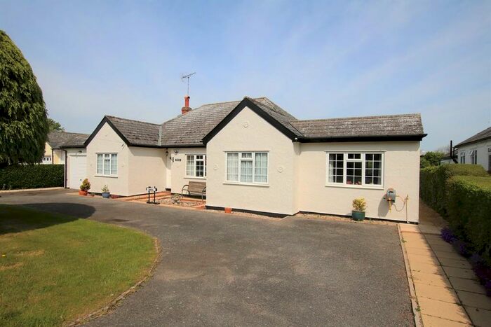 4 Bedroom Detached Bungalow To Rent In Finchingfield, Braintree, CM7