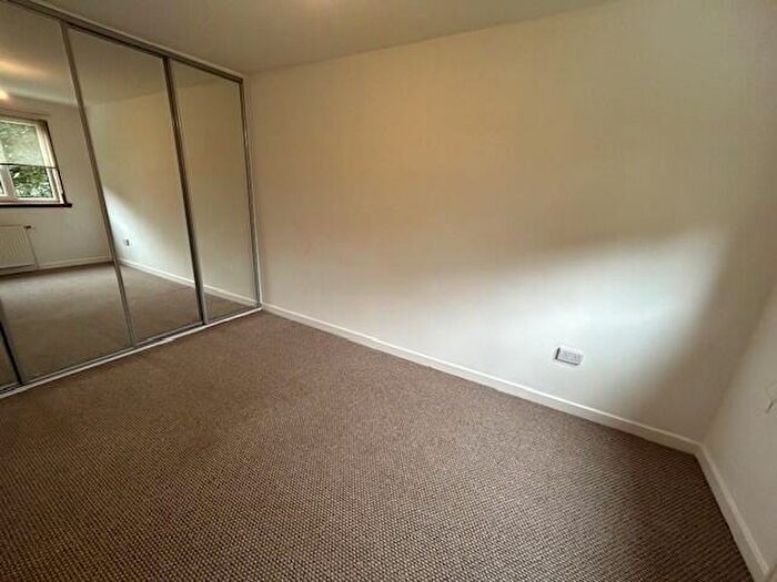 1 Bedroom Flat To Rent In Dee Place, Dundee, DD2