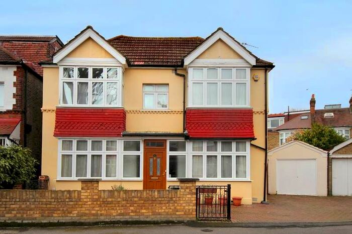 5 Bedroom Detached House To Rent In Hart Grove, W5