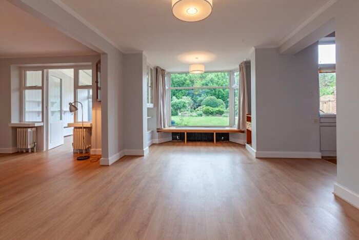 3 Bedroom Detached House To Rent In Blenheim Drive, Oxford, OX2