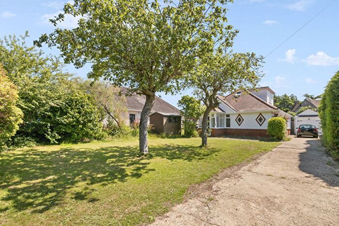 3 Bedroom Chalet For Sale In Bushey Road, Bournemouth, BH8