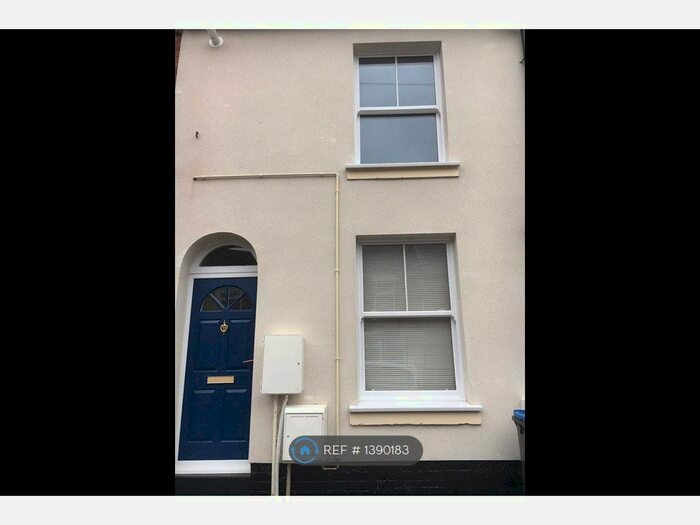 3 Bedroom Flat To Rent In Charlotte Street, Rugby, CV21