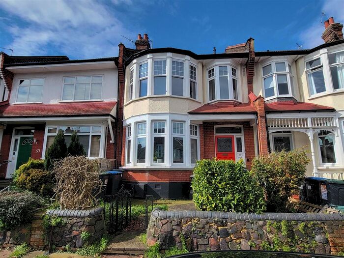 4 Bedroom Flat To Rent In Cranley Gardens, Palmers Green, N13