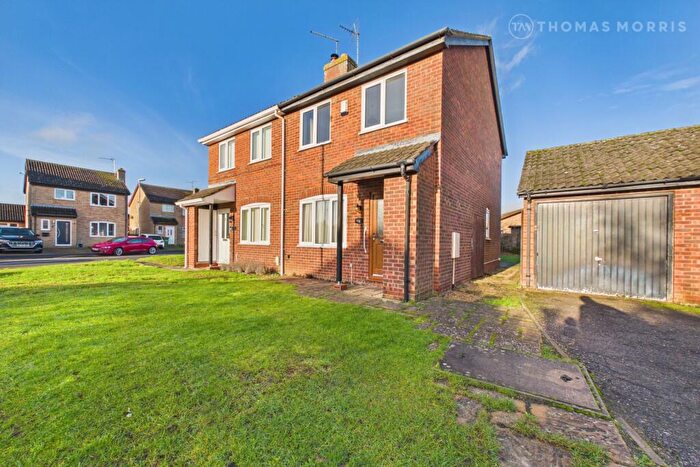3 Bedroom Semi Detached House For Sale In Deerpark Road, Sawtry, Huntingdon, Cambridgeshire, PE28