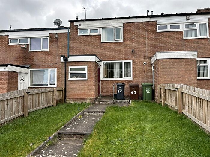 3 Bedroom Terraced House For Sale In Pike Drive, Birmingham, B37