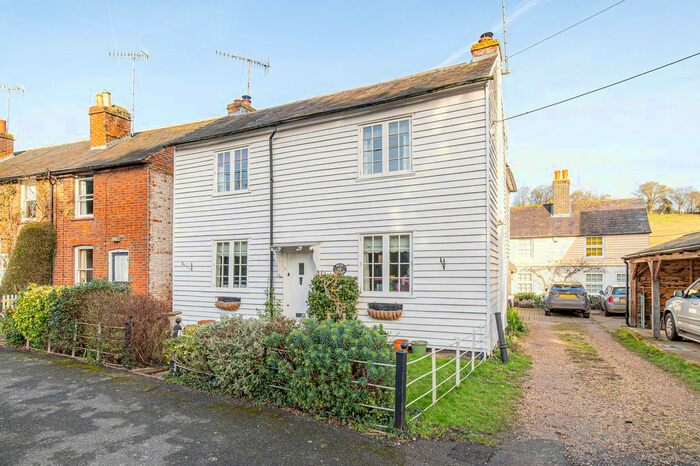 2 Bedroom Detached House For Sale In The Street, Newnham, ME9