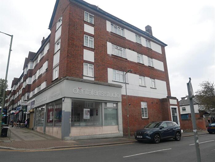 4 Bedroom Apartment For Sale In Florence Mansions, Vivian Avenue, Hendon, NW4