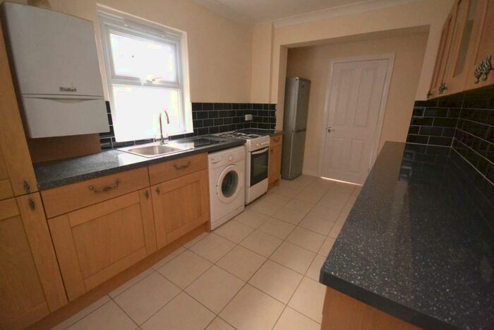 4 Bedroom Terraced House To Rent In Liverpool Road, Reading, RG1