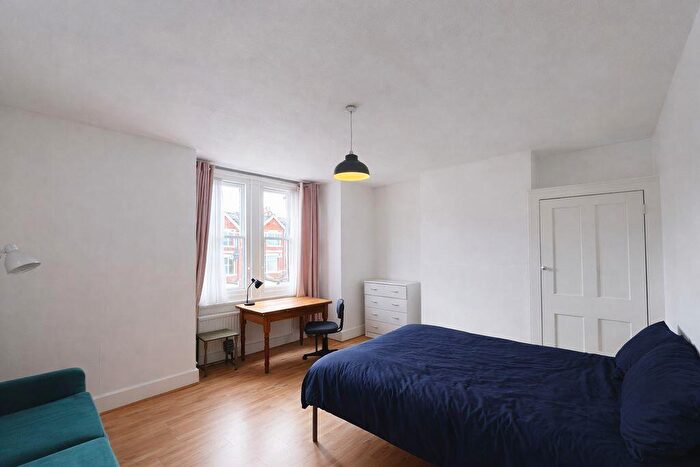 5 Bedroom Terraced House To Rent In Elm Grove, Brighton, BN2