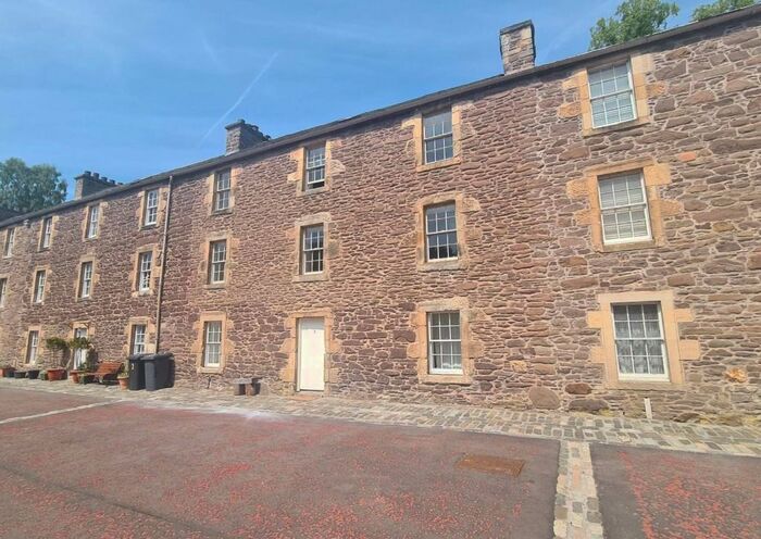 4 Bedroom Town House To Rent In Long Row, New Lanark, ML11