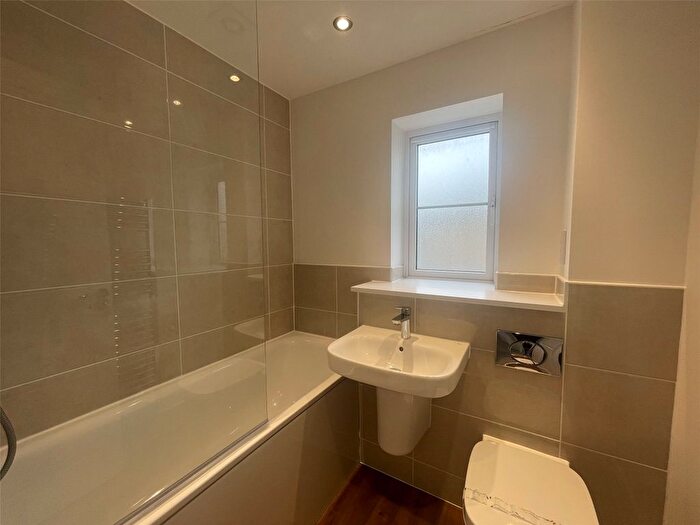 2 Bedroom End Of Terrace House To Rent In Sanderling Close, Barnstaple, Devon, EX32