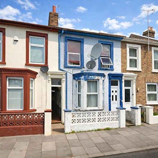 Studio To Rent In Strode Crescent, Sheerness, ME12