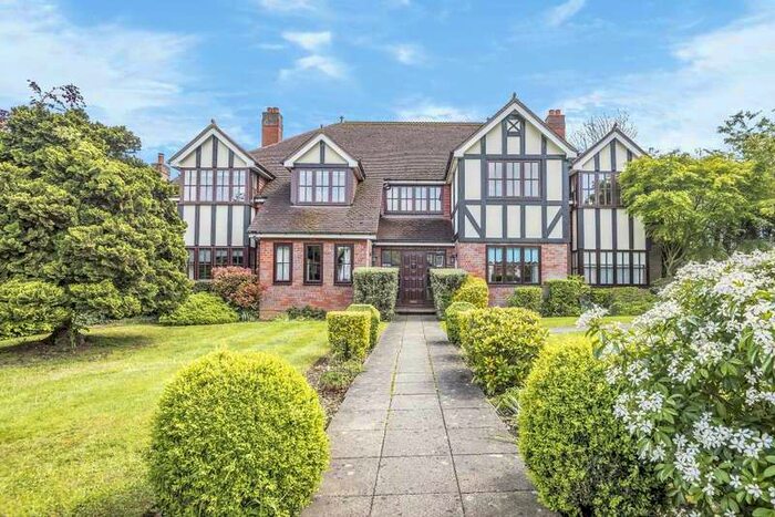 2 Bedroom Apartment To Rent In Sandy Lodge Way, Northwood, HA6