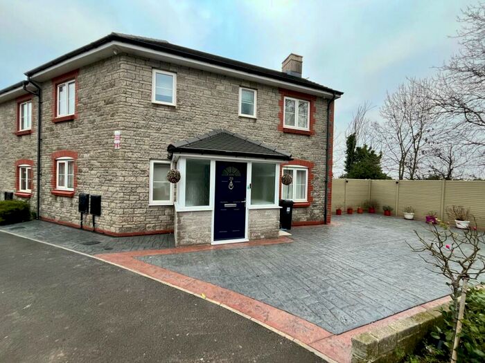 3 Bedroom Detached House To Rent In Sorrel Place, Stoke Gifford, BS34