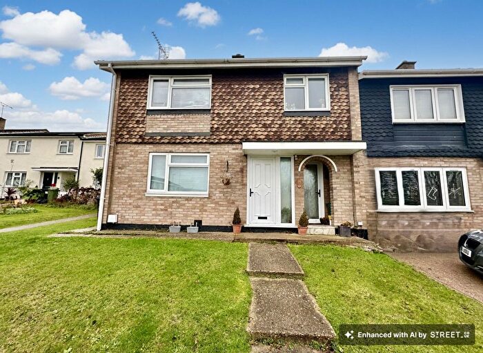 3 Bedroom Semi Detached House For Sale In Beams Way, Billericay, CM11