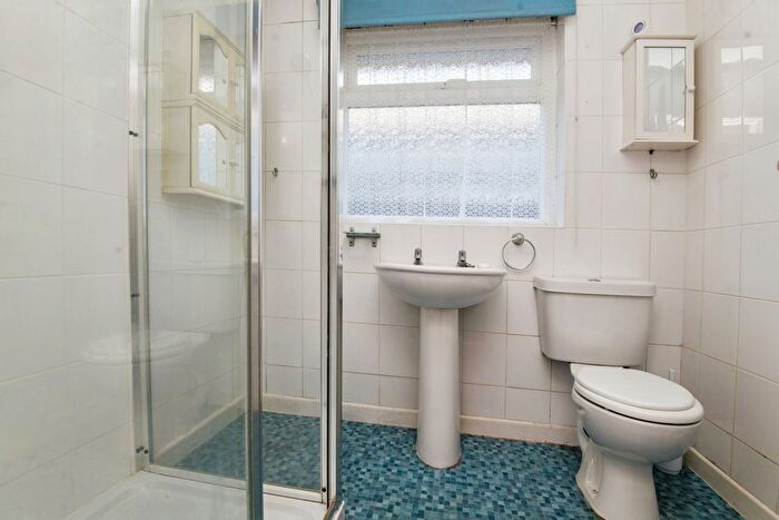 2 Bedroom Bungalow For Sale In St. Lawrence Crescent, Exeter, Devon, EX1