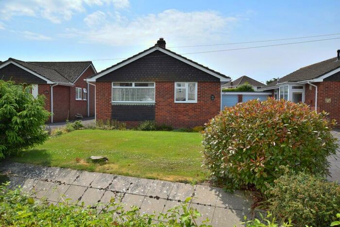 2 Bedroom Bungalow To Rent In Oak Road, Ashley, Hampshire., BH25