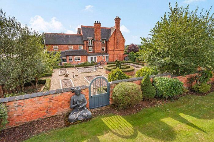 6 Bedroom Detached House For Sale In The Old Farmhouse, New Road, Shuttington, B79
