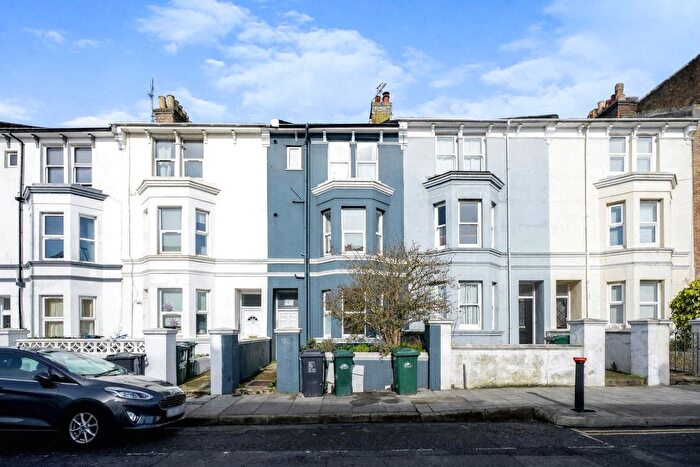1 Bedroom Flat For Sale In Queens Park Road, Brighton, East Sussex, BN2