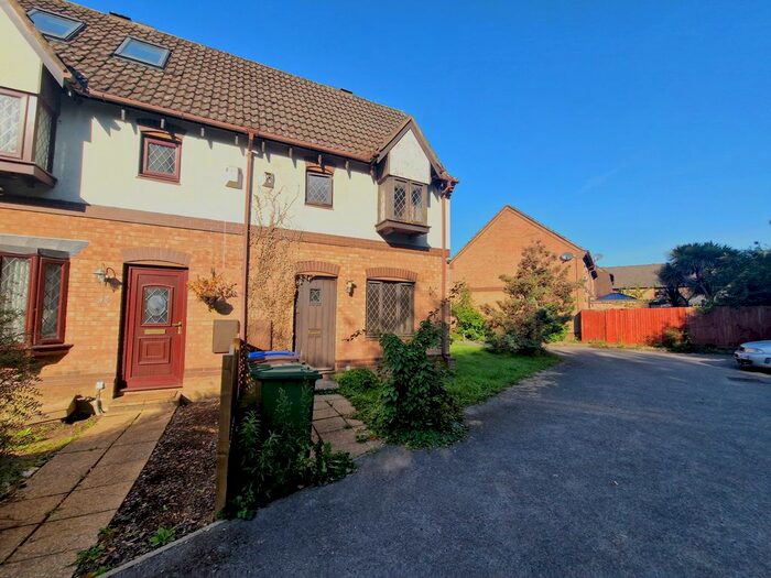 1 Bedroom Semi-Detached House To Rent In Cowley Close, Southampton, SO16