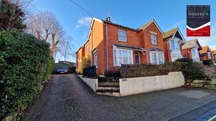 4 Bedroom Detached House For Sale In Junction Road, Andover, Hampshire, SP10