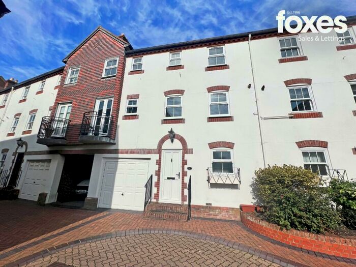 4 Bedroom Town House To Rent In Barbers Wharf, Poole, Dorset, BH15