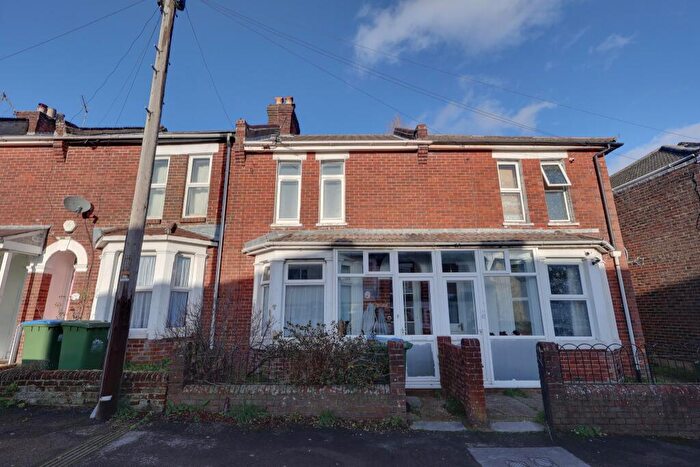 2 Bedroom Terraced House For Sale In Portswood, Southampton, SO17