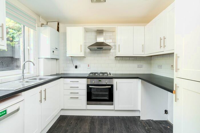 3 Bedroom Terraced House To Rent In Shakespeare Road, London, SE24