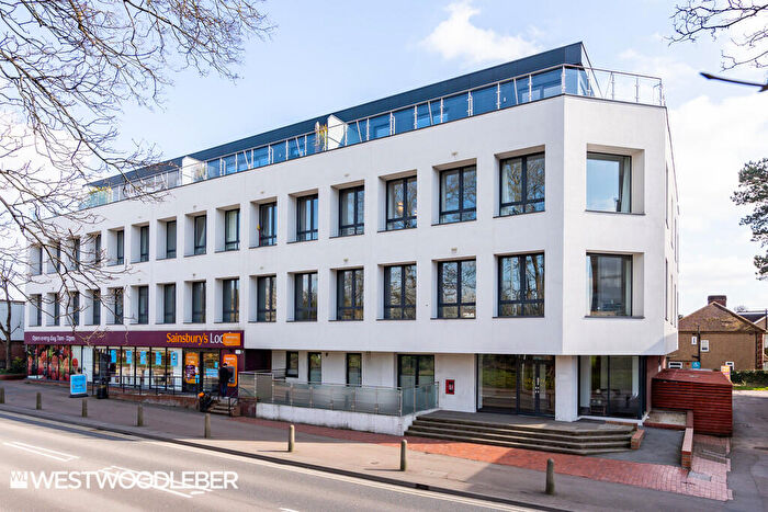 1 Bedroom Apartment To Rent In High Road, Broxbourne, EN10