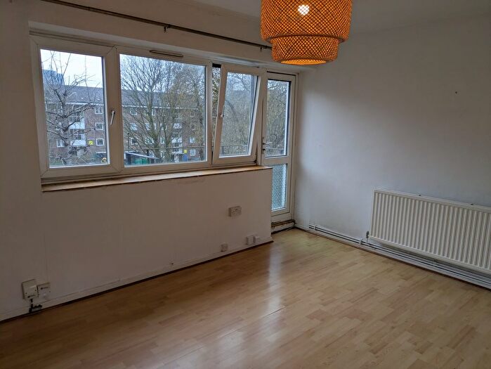 1 Bedroom Flat To Rent In Adrian House, Jay Street, Archway, N1
