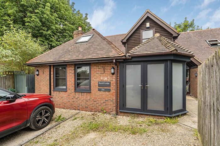 3 Bedroom Apartment To Rent In Bursill Lodge, Sandhills, OX3