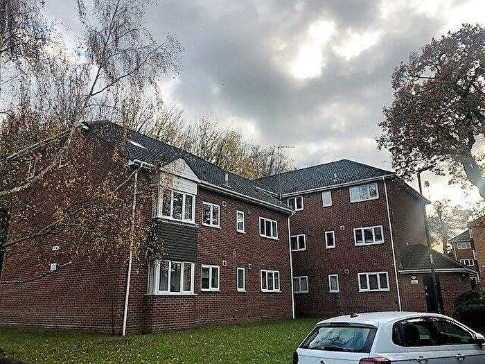 1 Bedroom Flat To Rent In Findlay Close, Gillingham, ME8