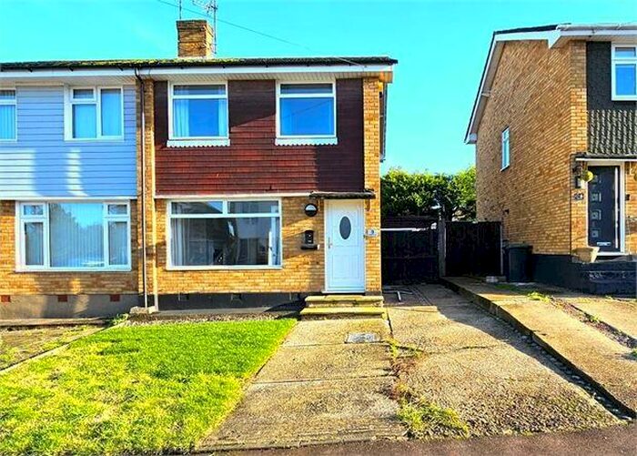3 Bedroom Semi-Detached House To Rent In Little Hays, Leigh On Sea, Leigh On Sea, SS9