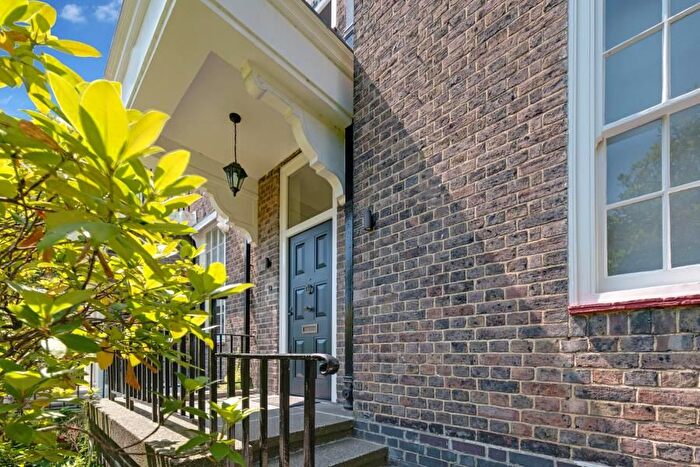 7 Bedroom Property To Rent In Redington Road, Hampstead, NW3