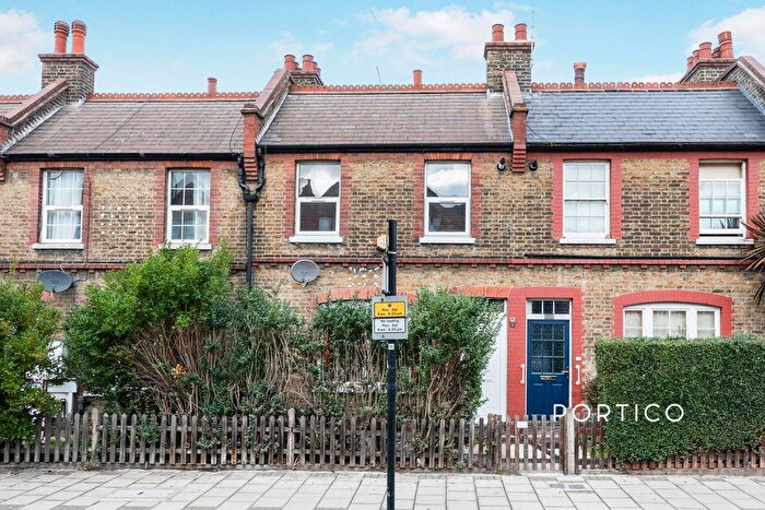 4 Bedroom Property To Rent In Lordship Lane, N17