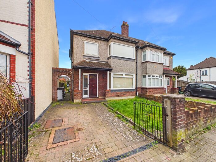 3 Bedroom Semi Detached House For Sale In Lower Gravel Road, Bromley, Kent, BR2