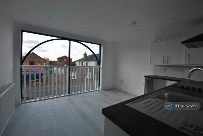 1 Bedroom Flat To Rent In Station Road, Longfield, DA3