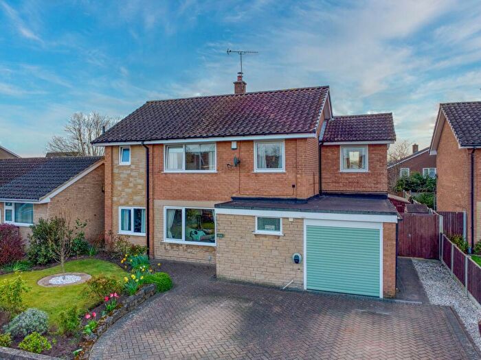 4 Bedroom Detached House For Sale In Oak Close, Worksop, S80