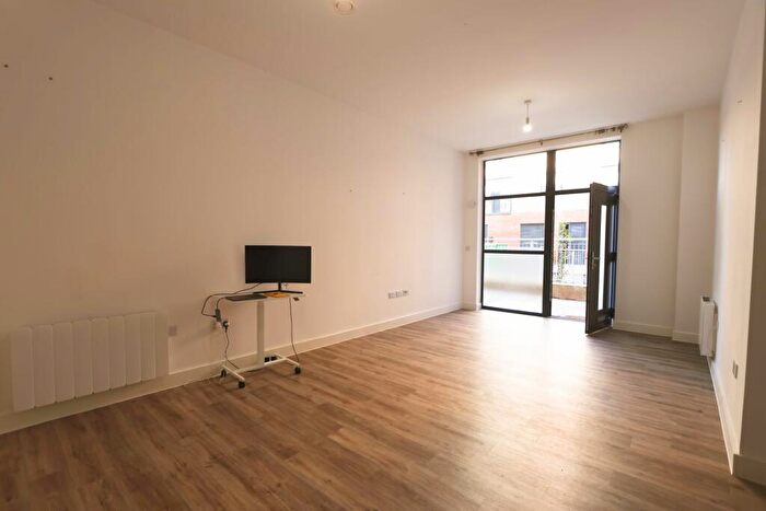 1 Bedroom Apartment To Rent In Bullard Close, Bristol, BS6