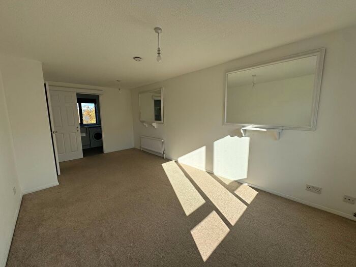1 Bedroom Flat To Rent In St. Pauls Court, Reading, RG1