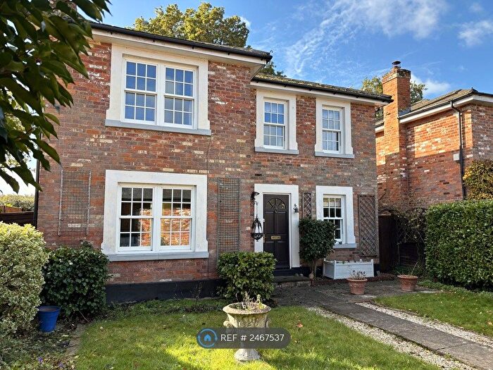 4 Bedroom Detached House To Rent In Winchfield Court, Winchfield, Hook, RG27