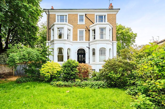 2 Bedroom Flat For Sale In Richmond Road, Twickenham, TW1